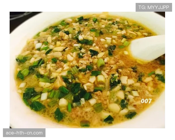 林丹家里那冰箱里的东西跟我想象完全不一样啊，居然没个炸鸡披萨热点菜了？！